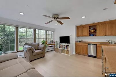 1280 Sussex Road, Teaneck Township, NJ 07666 - Photo 13