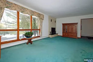 28 Overlook Rd, Little Falls Township, NJ 07424 - Photo 7