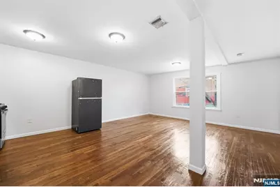 9 Godwin Avenue, Paterson, NJ 07501 - Photo 5