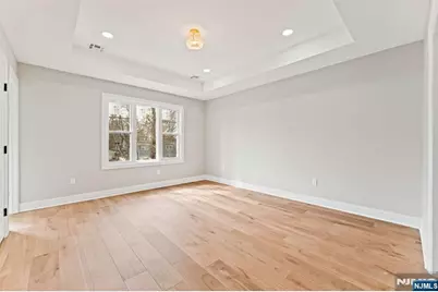 57 E Hudson Avenue, Englewood, NJ 07631 - Photo 21