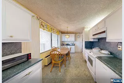 300 Winston 210 #210, Cliffside Park, NJ 07010 - Photo 7