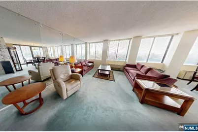 300 Winston 210 #210, Cliffside Park, NJ 07010 - Photo 3