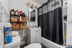 104 Wegman Pkwy, Jersey City, NJ 07305 - Photo 11
