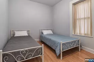 104 Wegman Pkwy, Jersey City, NJ 07305 - Photo 9