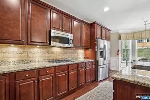 4 Slate Ct, Woodland Park, NJ 07424 - Photo 9