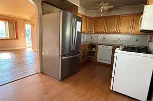 63 Raymond St, Hasbrouck Heights, NJ 07604 - Photo 3