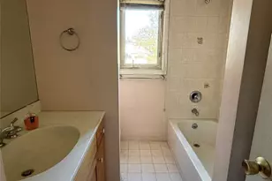 63 Raymond St, Hasbrouck Heights, NJ 07604 - Photo 9