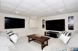 607 Glasmere Rd, Mahwah, NJ 07430 - Photo 35