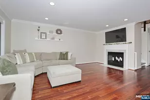 607 Glasmere Rd, Mahwah, NJ 07430 - Photo 11