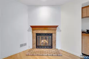 22 Peach Hill Ct, Ramsey, NJ 07446 - Photo 9