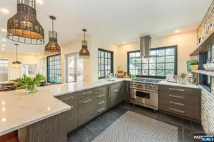 264 Forest Ave, Glen Ridge, NJ 07028 - Photo 17