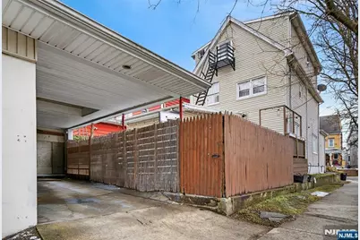 131 Paterson Avenue, Wallington, NJ 07057 - Photo 7