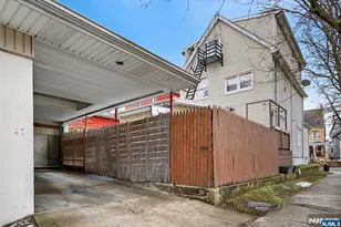 131 Paterson Ave, Wallington, NJ 07057 - Photo 7