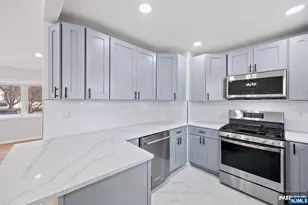 35 Eastern Pkwy, Hillside, NJ 07205 - Photo 9