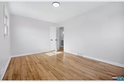 35 Eastern Parkway, Hillside, NJ 07205 - Photo 17