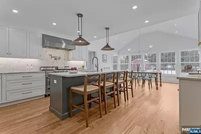 8 Macopin Avenue, Montclair, NJ 07043 - Photo 7