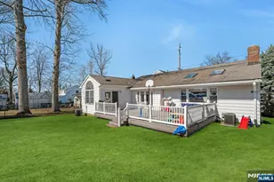 460 New Bridge Rd, Bergenfield, NJ 07621 - Photo 5