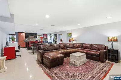 800 De Lalla Terrace, Ridgefield, NJ 07657 - Photo 15