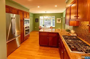 524 Upper Mountain Ave, Montclair, NJ 07043 - Photo 9