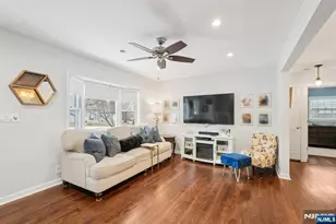 2 White Oak Ln, Wayne, NJ 07470 - Photo 5