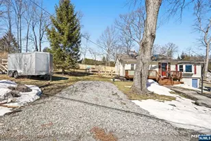 42 Woodside Dr, West Milford, NJ 07480 - Photo 33