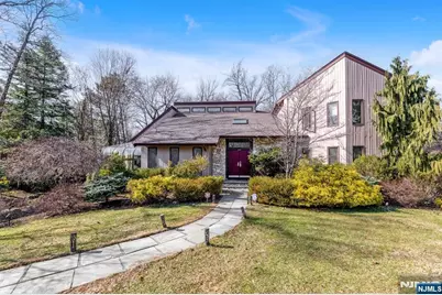 17 Brentwood Drive, North Caldwell, NJ 07006 - Photo 5