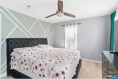 32 Elmwood Terrace, Irvington, NJ 07111 - Photo 13