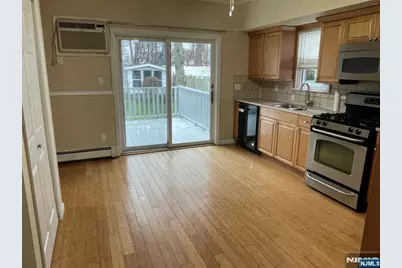 10 E Bayview Avenue, Englewood Cliffs, NJ 07632 - Photo 5