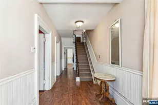 27 Oakland Ave, Bloomfield, NJ 07003 - Photo 3