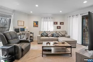 181 Long Hill Road 8-12, Little Falls Township, NJ 07424 - Photo 3