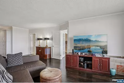 1530 Palisade Avenue 8M #8M, Fort Lee, NJ 07024 - Photo 5