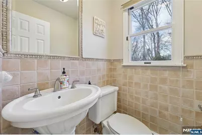 45 Hickory Lane, Closter, NJ 07624 - Photo 9