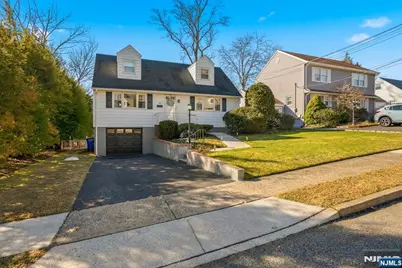 22 Laurel Street, Hawthorne, NJ 07506 - Photo 3