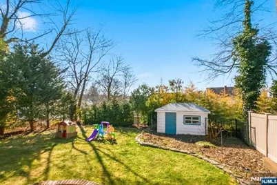 22 Laurel Street, Hawthorne, NJ 07506 - Photo 29