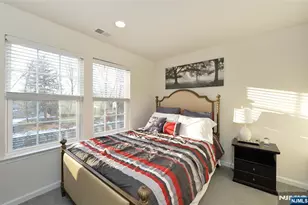 80 Landmark Ln, Fair Lawn, NJ 07410 - Photo 7