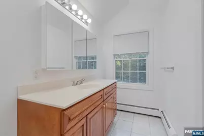 240 Ottowa Lane, Franklin Lakes, NJ 07417 - Photo 17