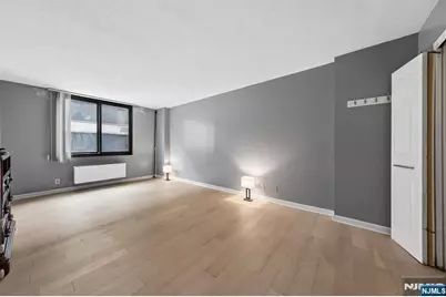 326 Prospect Avenue 10H #10H, Hackensack, NJ 07601 - Photo 15