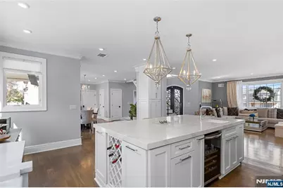 537 Spring Valley Road, Paramus, NJ 07652 - Photo 7