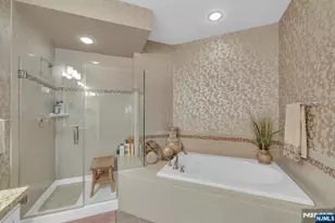 1107 Wickham Terrace 374, Clifton, NJ 07013 - Photo 17