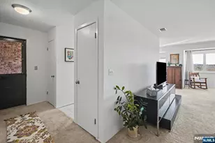 218 Indian Hollow Court, Mahwah, NJ 07430 - Photo 5