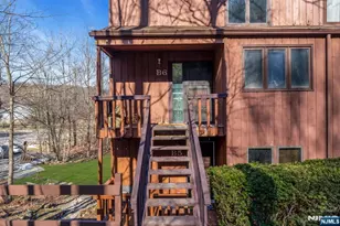 9 Village Way 6, Vernon, NJ 07462 - Photo 3