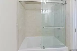 902 Spruce St, Roselle, NJ 07203 - Photo 23