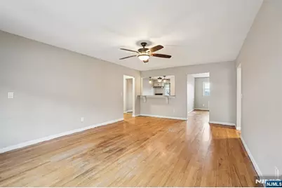 397 Oak Street, Ridgefield, NJ 07657 - Photo 3