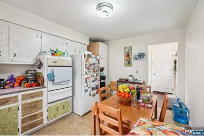 397 Oak Street, Ridgefield, NJ 07657 - Photo 15