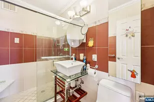 2077 Center Ave 20J, Fort Lee, NJ 07024 - Photo 7