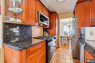 2077 Center Ave 20J, Fort Lee, NJ 07024 - Photo 5