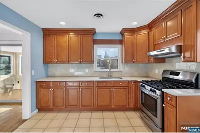 71 Allwood Place, Clifton, NJ 07012 - Photo 11