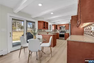 15 Candlestick Ln, Upper Saddle River, NJ 07458 - Photo 11