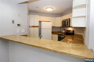 1478 Westgate Dr, Fort Lee, NJ 07024 - Photo 9