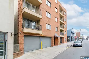 610 Anderson Ave 2E, Cliffside Park, NJ 07010 - Photo 3